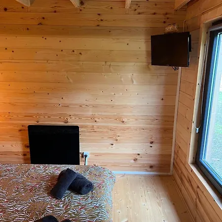 D Etangs Σαλέ Beaumesnil (Calvados)