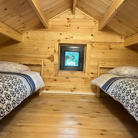 D Etangs Σαλέ Beaumesnil (Calvados)